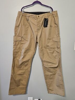 Amazon Men's Tan Cargo Pants - Utility Pocket Workwear